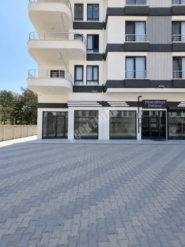 * AFYON ÜÇOK EMLAKTAN GÜVENEVLER MAH 180M² İŞLEK CADDE ÜZERİ SIFIR KİRALIK DÜKKAN *