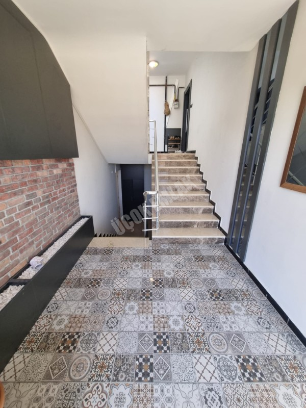 * AFYON ÜÇOK EMLAKTAN YENİCE MAH 120M² 3+1 TEMİZ BAKIMLI SİTE İÇERİSİNDE SATILIK DAİRE *