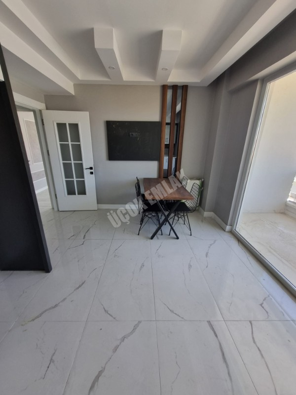 * AFYON ÜÇOK EMLAKTAN YENİCE MAH 120M² 3+1 TEMİZ BAKIMLI SİTE İÇERİSİNDE SATILIK DAİRE *