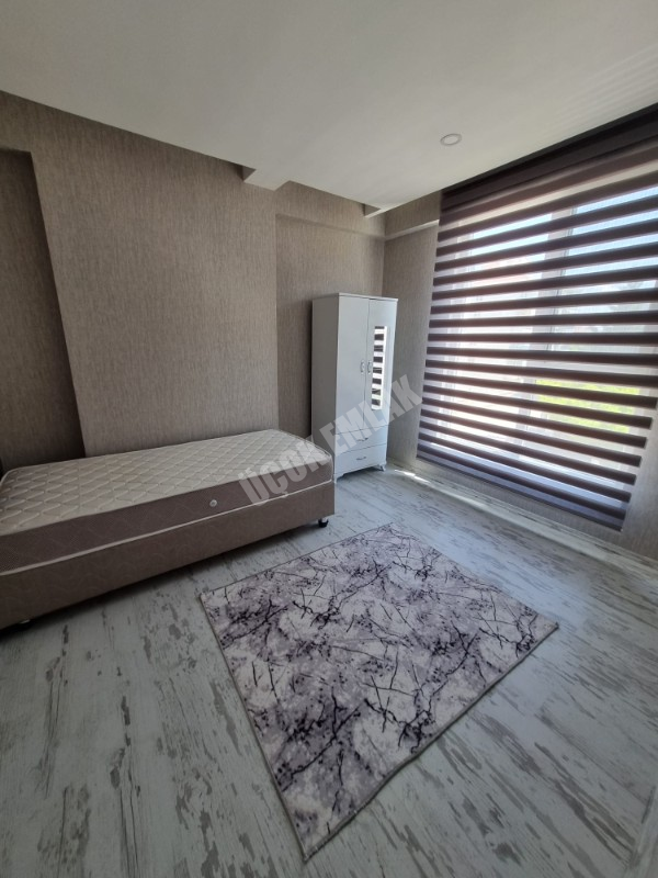 * AFYON ÜÇOK EMLAKTAN UYDUKENT SELÇUKLU MAH 2+1 80M² TEMİZ BAKIMLI SATILIK DAİRE *