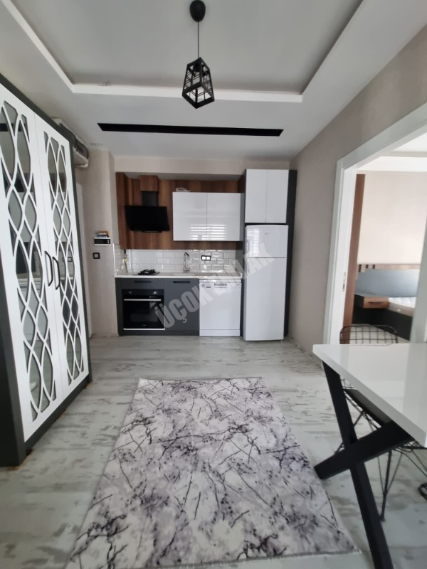 * AFYON ÜÇOK EMLAKTAN UYDUKENT SELÇUKLU MAH 2+1 80M² TEMİZ BAKIMLI SATILIK DAİRE *