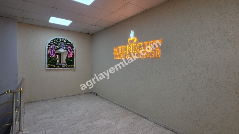 DEVREN KİRALIK CAFE & LOUNGE TERAS KATI, FULL EKİPMANLI VE YÜKSEK CİRO POTANSİYELLİ