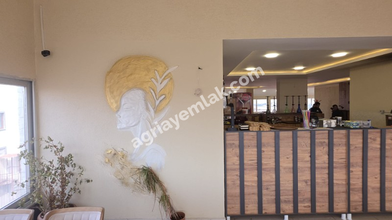 DEVREN KİRALIK CAFE & LOUNGE TERAS KATI, FULL EKİPMANLI VE YÜKSEK CİRO POTANSİYELLİ