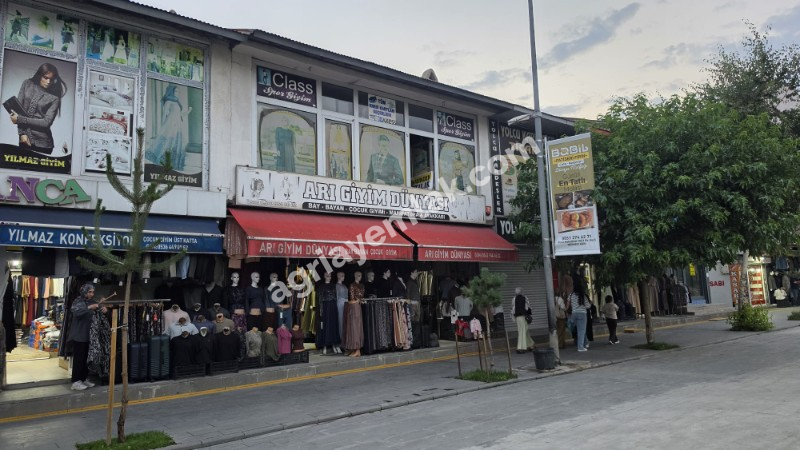 ALPASLAN MAHALLESİ’NDE YATIRIMLIK 3 KATLI PRESTİJLİ SATILIK TİCARİ MÜLK