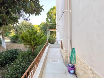 Didim Mavişehir Tepeönü Sitesi'nde Deniz Manzaralı Eşyalı 3+1 Satılık Villa