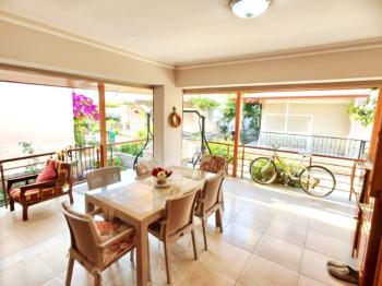 Didim Mavişehir Tepeönü Sitesi'nde Deniz Manzaralı Eşyalı 3+1 Satılık Villa