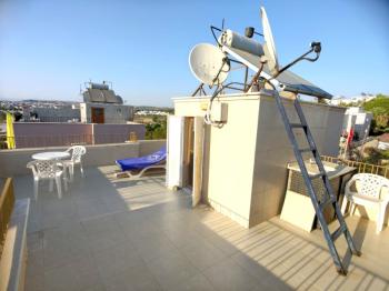Didim Mavişehir Tepeönü Sitesi'nde Deniz Manzaralı Eşyalı 3+1 Satılık Villa