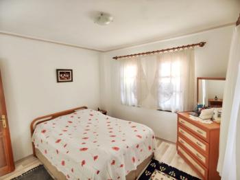 Didim Mavişehir Tepeönü Sitesi'nde Deniz Manzaralı Eşyalı 3+1 Satılık Villa