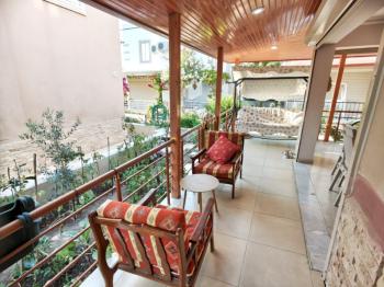 Didim Mavişehir Tepeönü Sitesi'nde Deniz Manzaralı Eşyalı 3+1 Satılık Villa