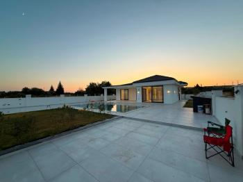 Didim'de Satılık 620 M2 Arsa İçerisinde 3+1 Villa