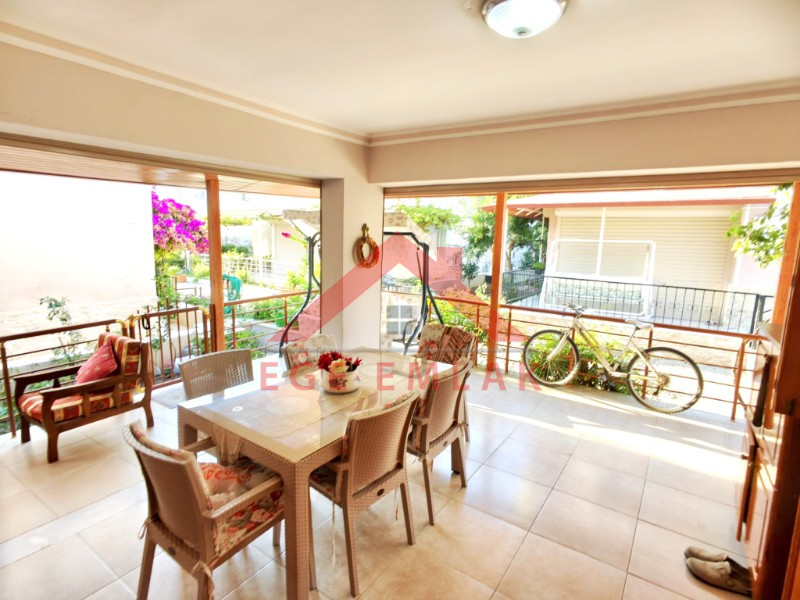 Didim Mavişehir Tepeönü Sitesi'nde Deniz Manzaralı Eşyalı 3+1 Satılık Villa