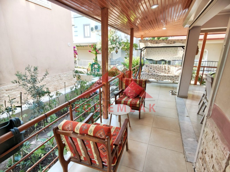 Didim Mavişehir Tepeönü Sitesi'nde Deniz Manzaralı Eşyalı 3+1 Satılık Villa