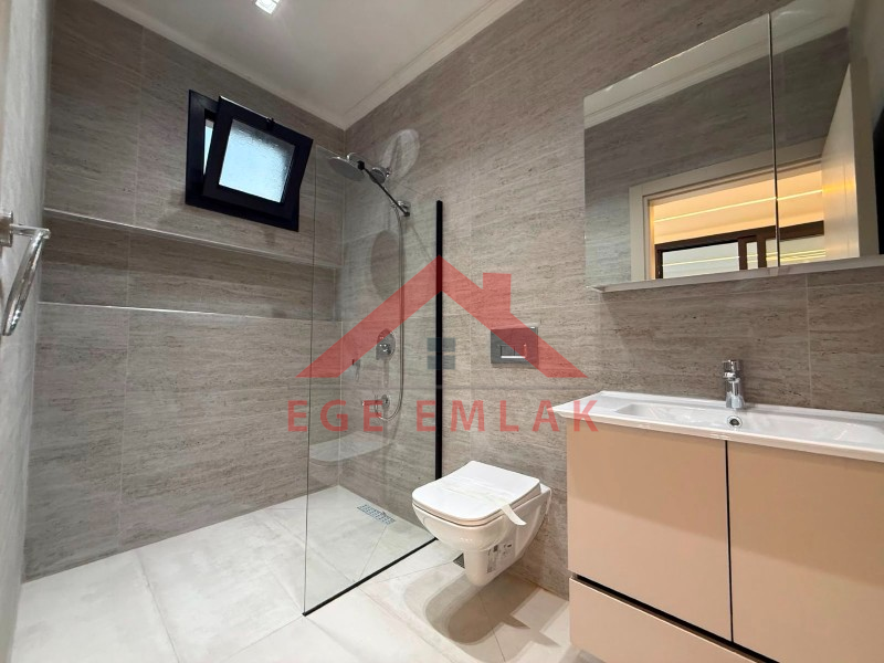 Didim'de Satılık 620 M2 Arsa İçerisinde 3+1 Villa