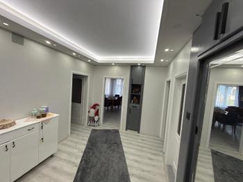 GÜVENAY - ÇORUM BAHÇELİEVLER KIZ MESLEK LİSESİ KARŞISI 4+1 KİRALIK DAİRE 