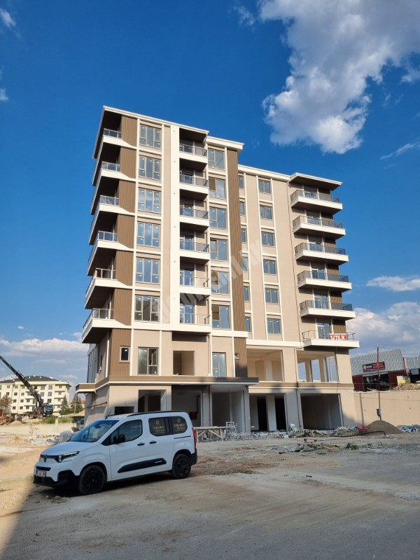 * AFYON ÜÇOK EMLAKTAN GÜVENEVLER MAH 3+1 110M² SIFIR LÜKS SATILIK DAİRELER *