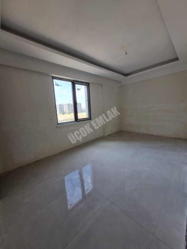 * AFYON ÜÇOK EMLAKTAN GÜVENEVLER MAH 3+1 110M² SIFIR LÜKS SATILIK DAİRELER *