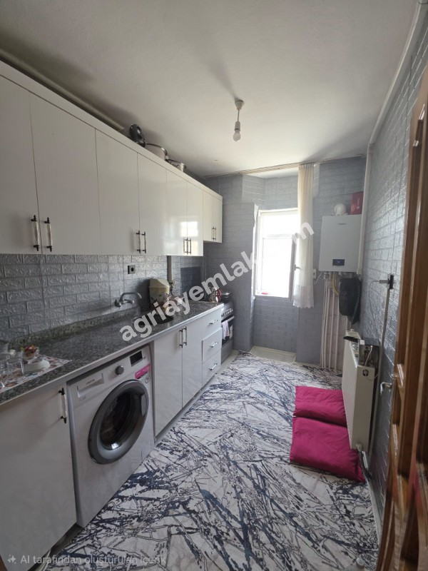 LEYLEKPINAR'DA ŞAKIRO KENT MEYDANIN YAKININDA SATILIK 2+1 DAİRE