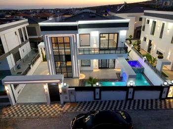 Didim'in Efeler Mahallesinde Satılık 4+1 Villa