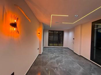 Didim'in Efeler Mahallesinde Satılık 4+1 Villa