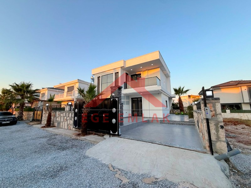 Didim'de Satılık Akıllı Sistemli 4+1 Villa