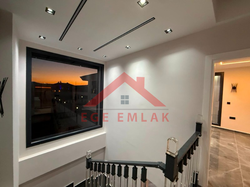 Didim'in Efeler Mahallesinde Satılık 4+1 Villa