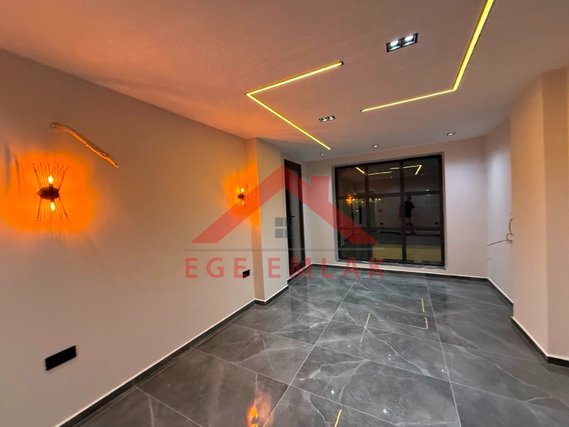 Didim'in Efeler Mahallesinde Satılık 4+1 Villa