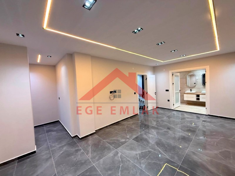 Didim'in Efeler Mahallesinde Satılık 4+1 Villa