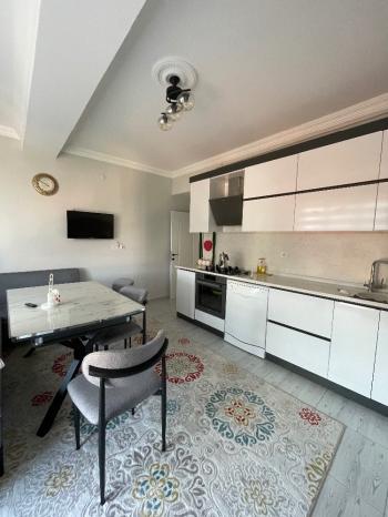 GÜVENAY - ÇORUM KALE KARŞISI ARA KAT SATILIK 3+1 DAİRE