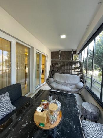 GÜVENAY - ÇORUM SARMAHALl SİTESİ ÇOK GENİŞ SATILIK 4+1 DAİRE