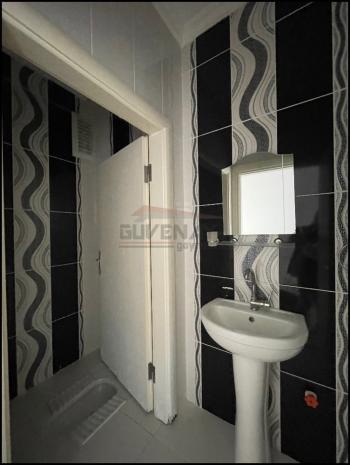 Güvenay - Çorum Adil Can Demir Parkı Altı 3+1 Bakımlı Kiralık Daire
