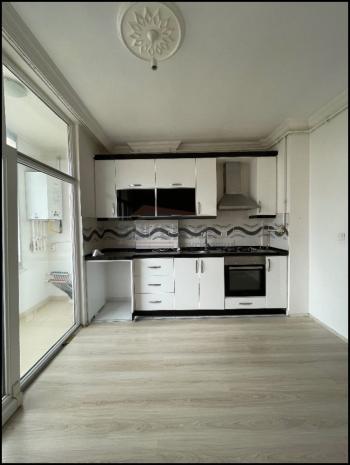 Güvenay - Çorum Adil Can Demir Parkı Altı 3+1 Bakımlı Kiralık Daire