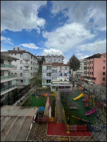Güvenay - Çorum Adil Can Demir Parkı Altı 3+1 Bakımlı Kiralık Daire