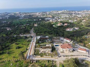Kıbrıs Girne Bellapais Bölgesinde Özel Tasarım Satılık Lüks 4+2 Villa