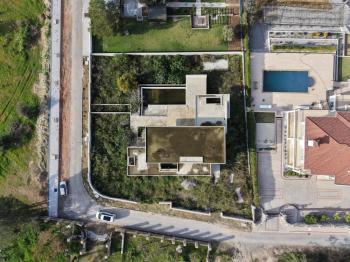 Kıbrıs Girne Bellapais Bölgesinde Özel Tasarım Satılık Lüks 4+2 Villa