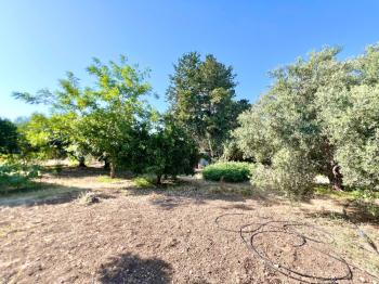 KKTC Girne Karşıyaka 1.250 m² Arsa İçerisinde Satılık 3+1 Müstakil Ev