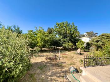 KKTC Girne Karşıyaka 1.250 m² Arsa İçerisinde Satılık 3+1 Müstakil Ev