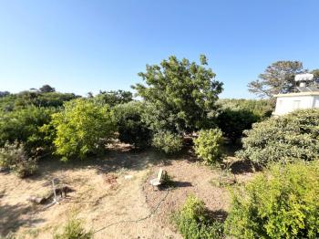 KKTC Girne Karşıyaka 1.250 m² Arsa İçerisinde Satılık 3+1 Müstakil Ev