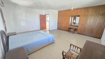  KKTC Girne Alsancak'ta 1 Dönüm Arazi İçerisinde Özel Havuzlu 5+1 Villa