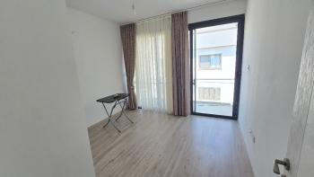 Kktc Girne Alsancak bolgesi 3+1 kiralik yari esyali villa