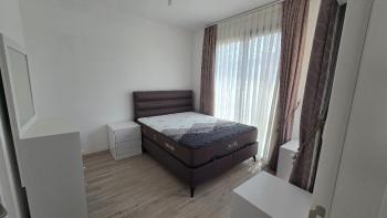 Kktc Girne Alsancak bolgesi 3+1 kiralik yari esyali villa