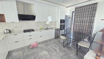 Kktc Girne Alsancak bolgesi 3+1 kiralik yari esyali villa