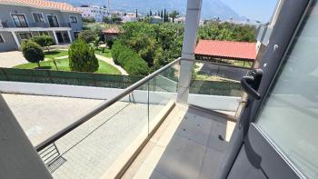 Kktc Girne Alsancak bolgesi 3+1 kiralik yari esyali villa