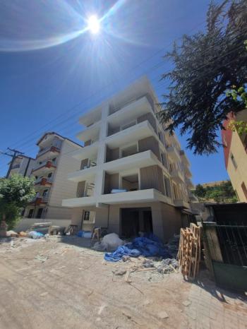 * AFYON ÜÇOK EMLAKTAN ZAFER MAHALLESİNDE 3+1 110M² SIFIR LÜKS SATILIK DAİRELER *