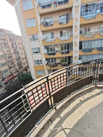 * AFYON ÜÇOK EMLAKTAN CUMHURİYET MAH 2+1 90M² ASANSÖRLÜ EŞYALI KİRALIK DAİRE *
