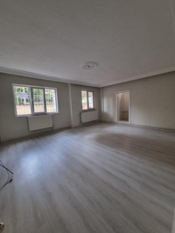* AFYON ÜÇOK EMLAKTAN EŞREFPAŞA MAH 3+1 120M² TEMİZ BAKIMLI İÇİ YAPILI SATILIK DAİRE 