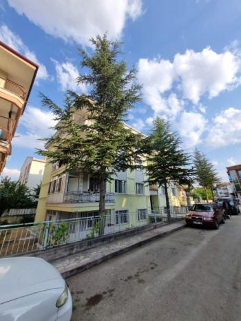 * AFYON ÜÇOK EMLAKTAN EŞREFPAŞA MAH 3+1 120M² TEMİZ BAKIMLI İÇİ YAPILI SATILIK DAİRE 