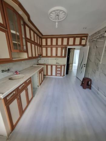 * AFYON ÜÇOK EMLAKTAN EŞREFPAŞA MAH 3+1 120M² TEMİZ BAKIMLI İÇİ YAPILI SATILIK DAİRE 