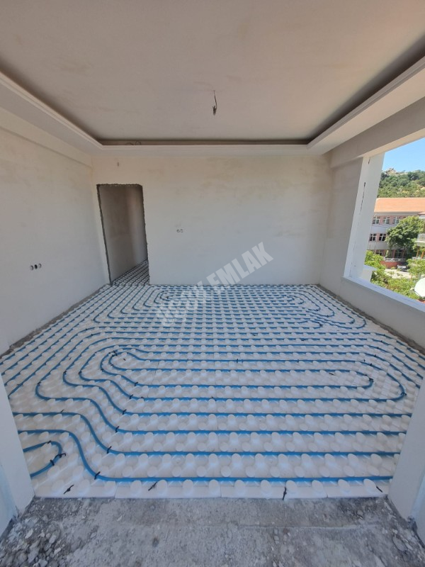 * AFYON ÜÇOK EMLAKTAN ZAFER MAH 2+1 90M² SIFIR LÜKS SATILIK DAİRELER *