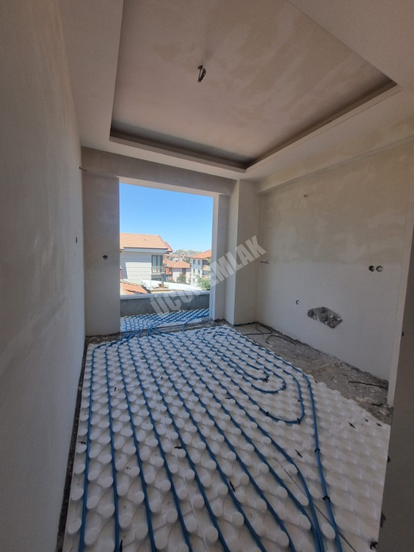 * AFYON ÜÇOK EMLAKTAN ZAFER MAH 2+1 90M² SIFIR LÜKS SATILIK DAİRELER *