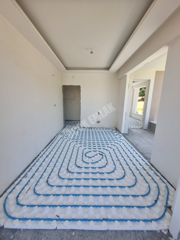 * AFYON ÜÇOK EMLAKTAN ZAFER MAHALLESİNDE 3+1 110M² SIFIR LÜKS SATILIK DAİRELER *
